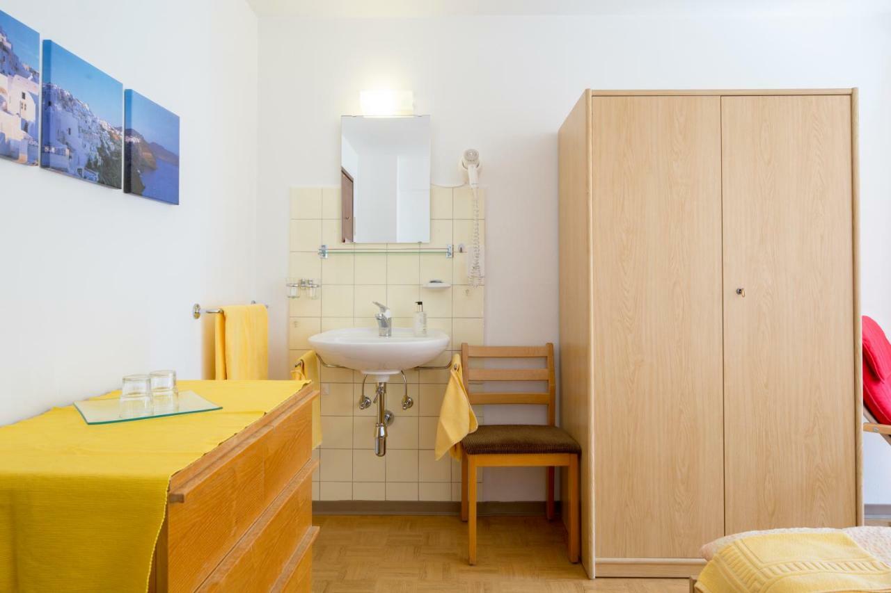 Parkhotel Emmaus - Casa Rustico Ascona Bagian luar foto